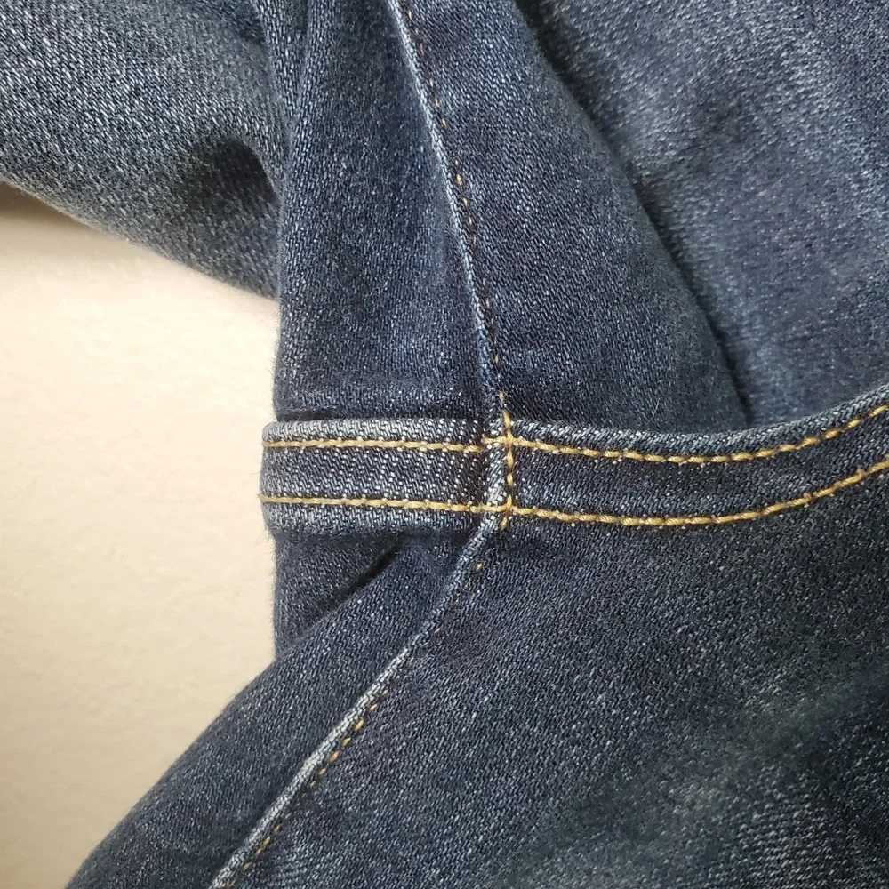 Judy Blue Boyfriend Fit Distressed‎ Stretch Denim Jeans Size 5 / 27 JB82427MD-CO